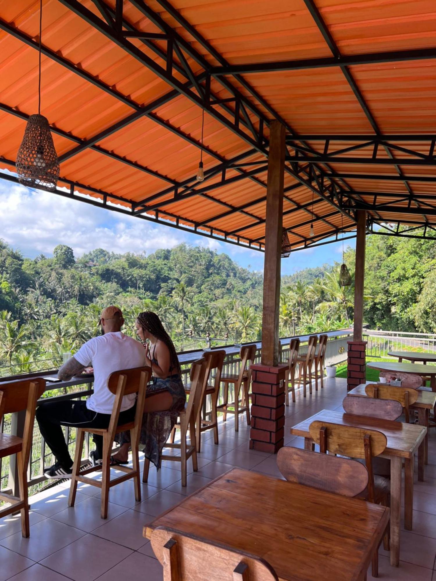 Bisbis House Iseh Village Selat Bagian luar foto