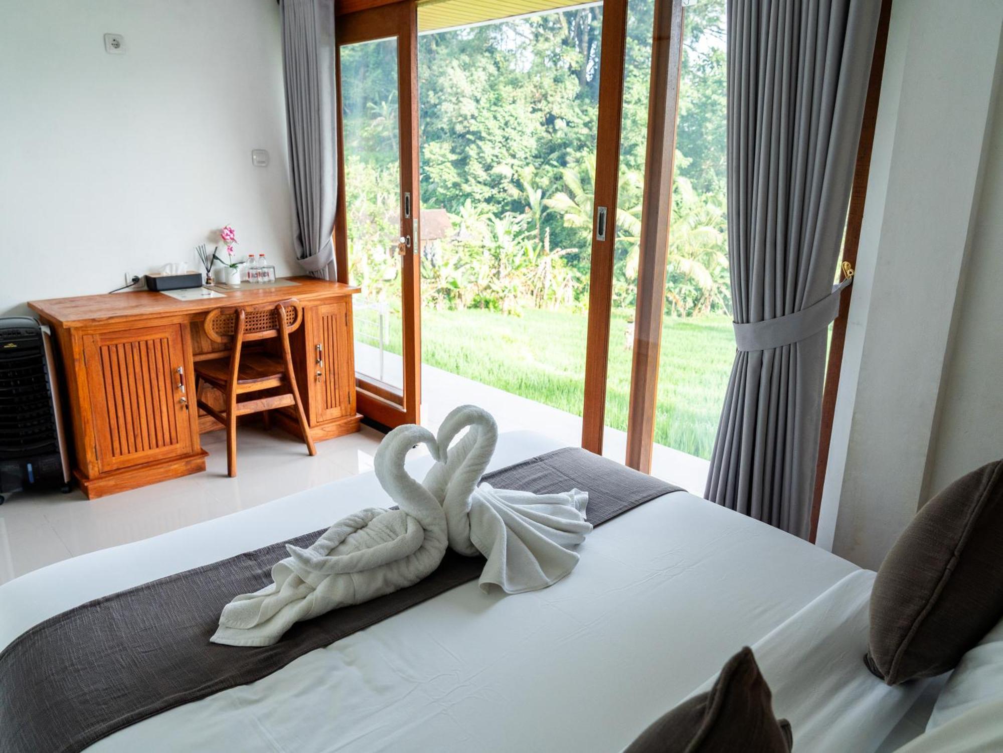 Bisbis House Iseh Village Selat Bagian luar foto